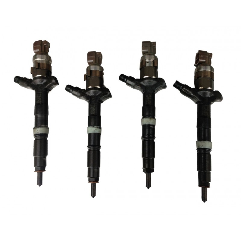 Toyota Hilux 2.5 D-4D 4x4 75 KW 102 HP DENSO 23670-39036 kit di 4 iniettori usati 2367039036, 2367039035