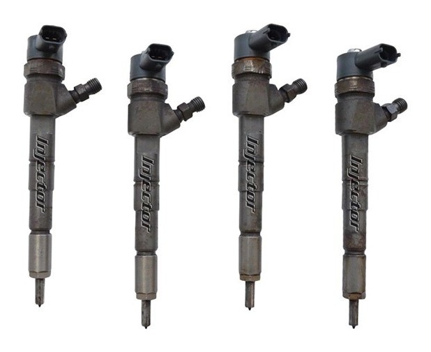 Alfa Romeo Giulietta 2.0 JTDM 103 KW 140 HP kit di 4 iniettori usati BOSCH 55202251, 55209382, 55221024