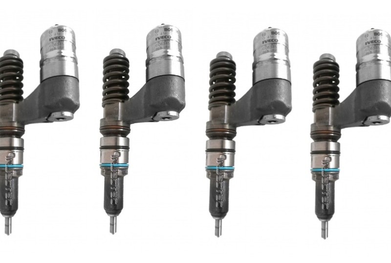 Bosch kit di 4 iniettori 0986441103