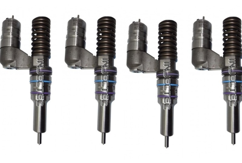 Bosch kit di 4 iniettori 0414701004